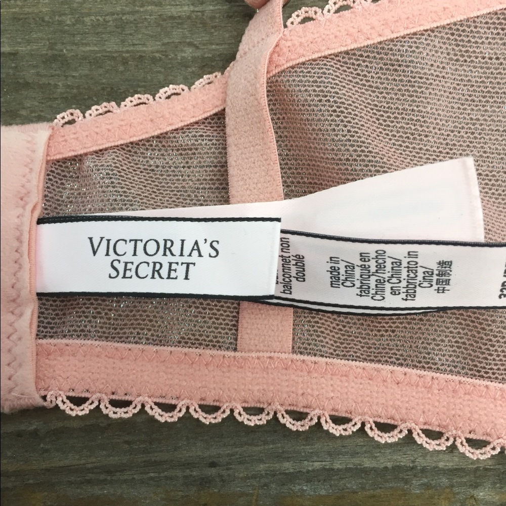 Victoria’s Secret sheer pink underwire bra HP24 - Picture 3 of 13